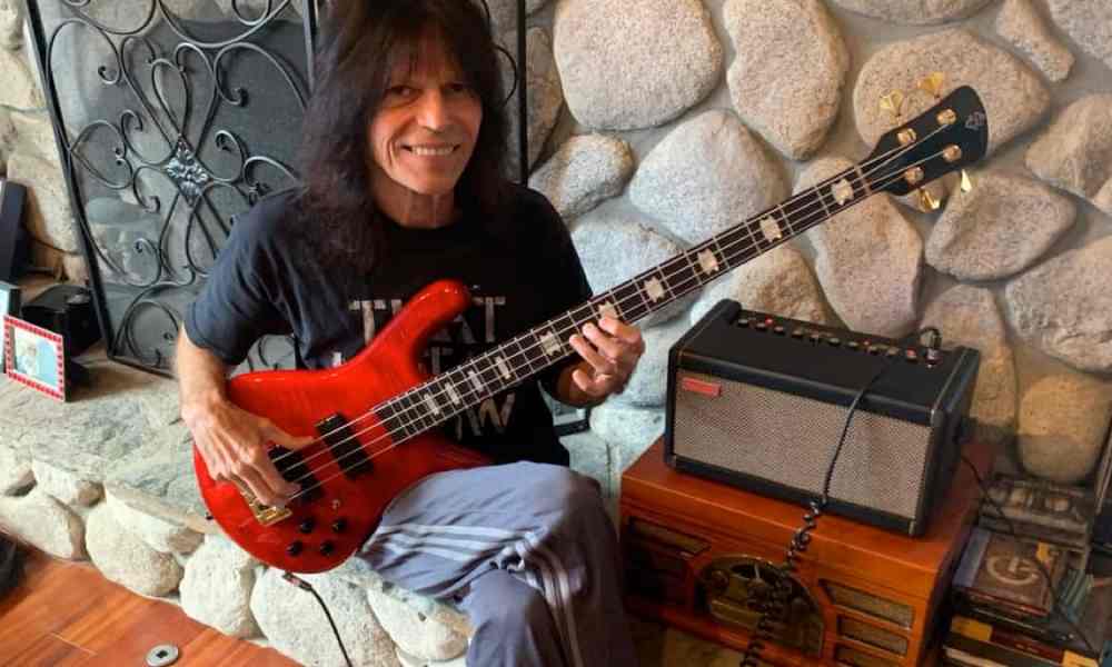 Video: Bass Players and the Spark Amp, With Rudy Sarzo
